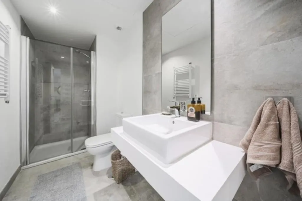 Stunning Apartement אסטפונה 0*,